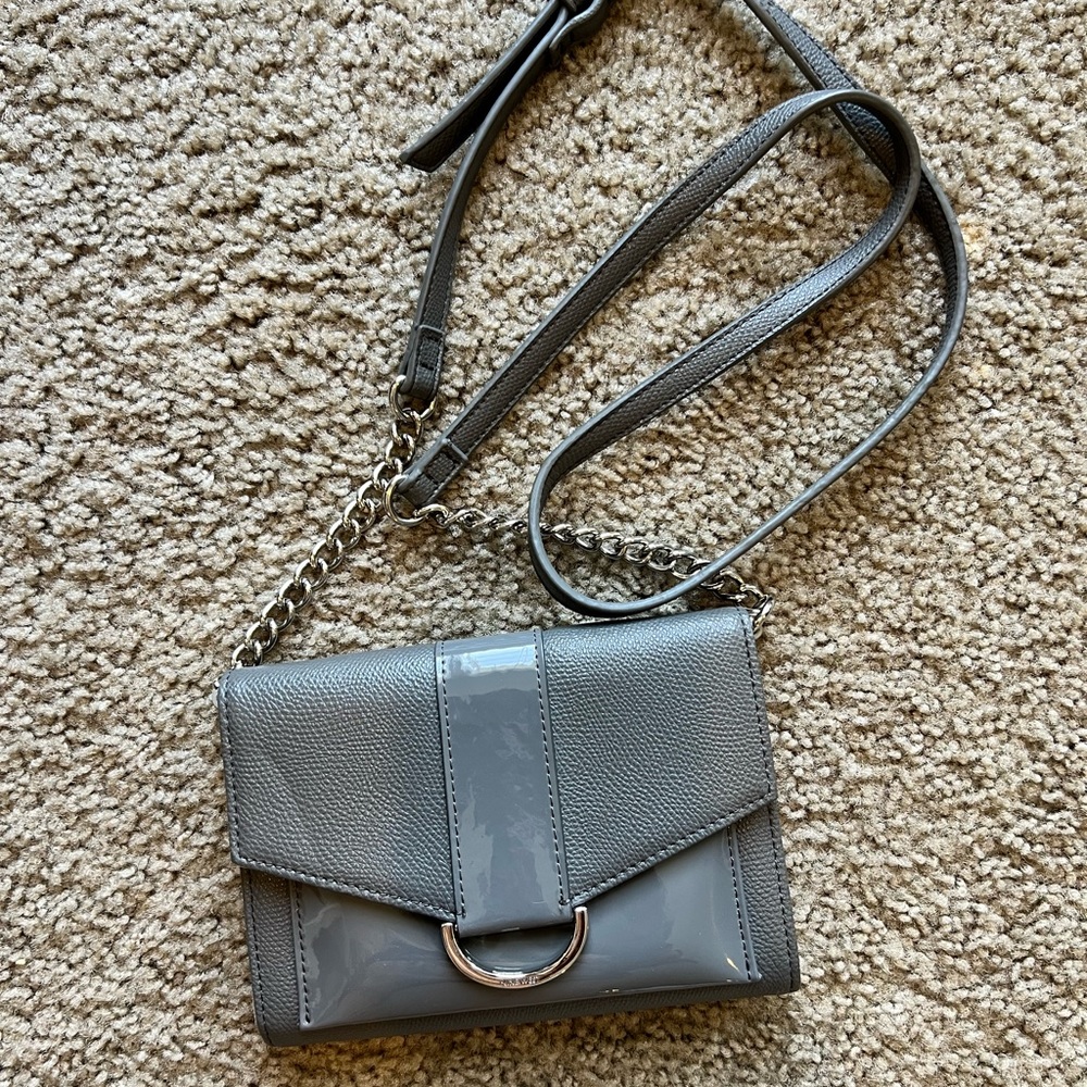 NEW Nine West Wallet on chain